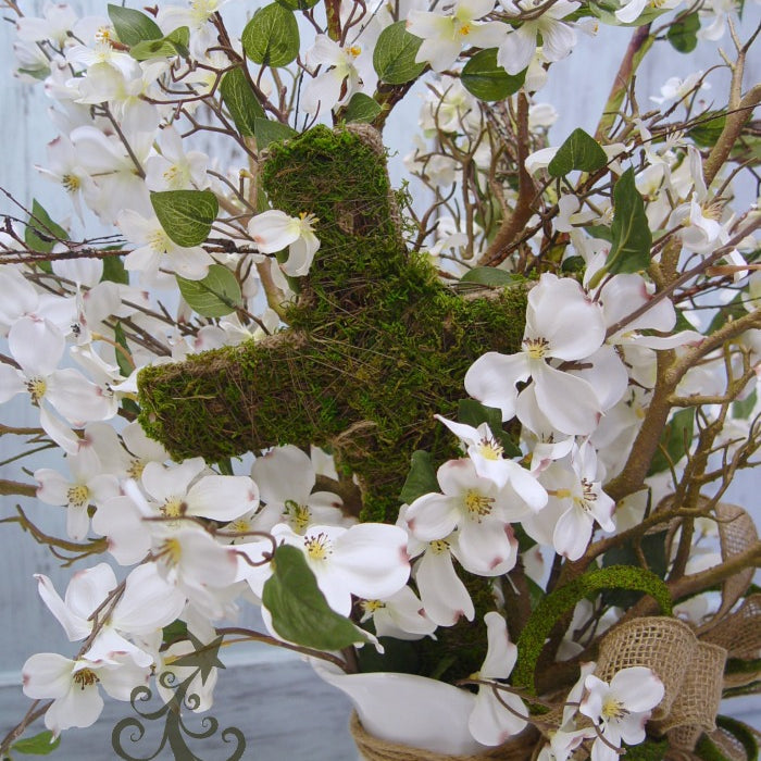 Dogwood Centerpiece by Trendy Tree