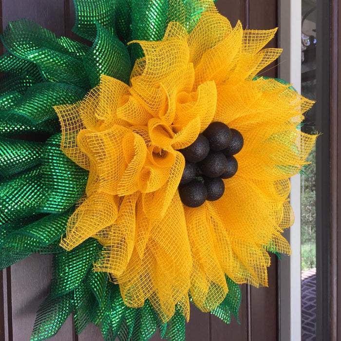 2017 Sunflower with Black Ball Center Wreath Tutorial