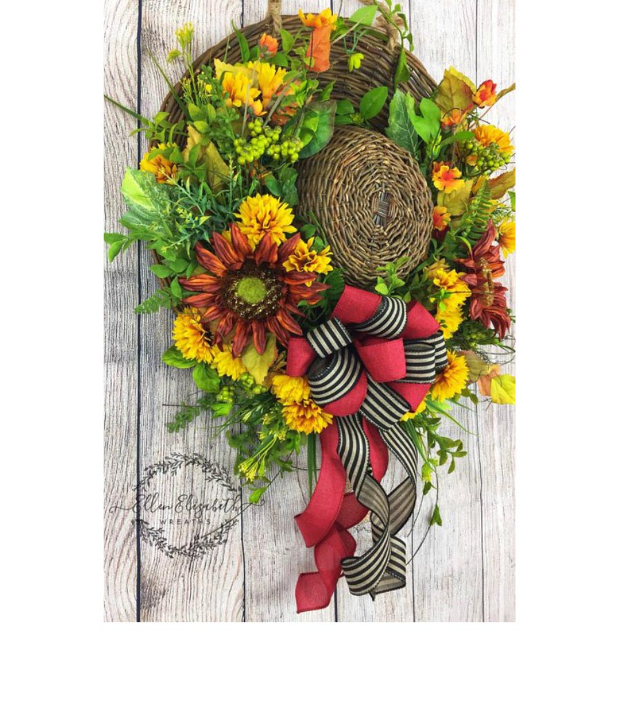 2018 August Wreath Creations from the Trendy Tree Custom Designer List