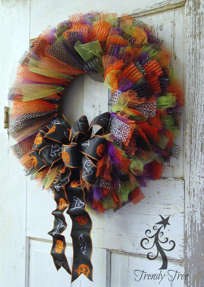 Halloween Tulle & Ribbon Wreath Tutorial