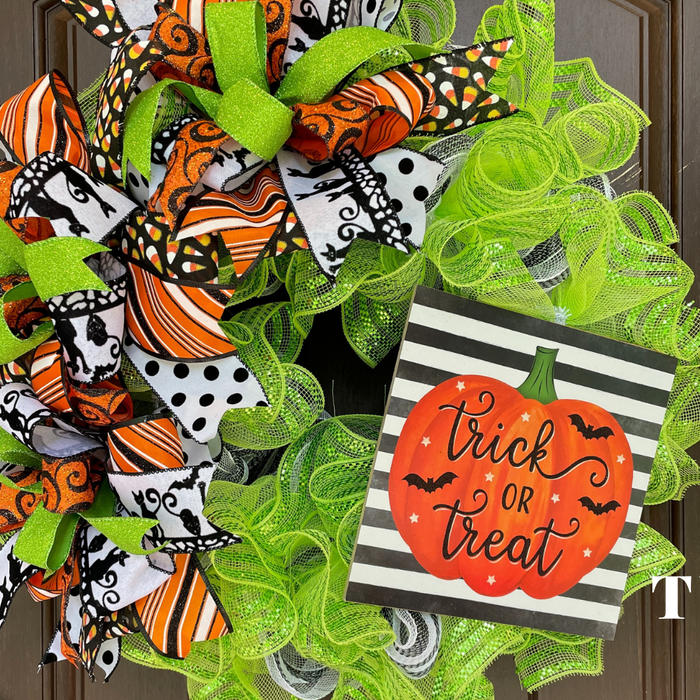halloween wreath tutorial using pouf and ruffle technique