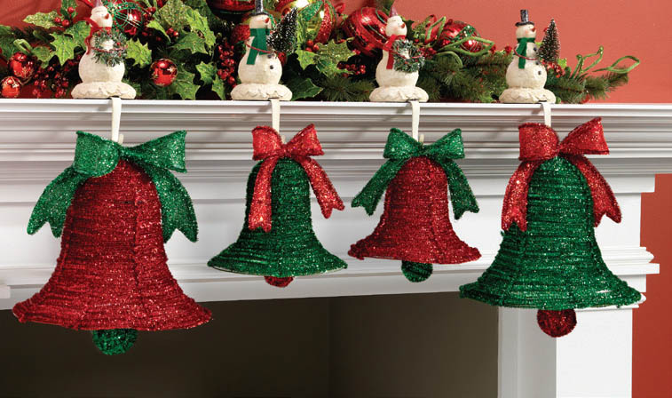 Decorating Ideas from the 2013 RAZ Merry Mistletoe Collection