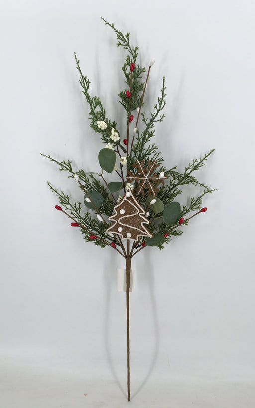 The 30 Green and White Mixed Pine Snowflake 40306 features green pine branches, red berries, white accents, eucalyptus leaves, and mixed pine snowflake gingerbread ornaments including a Christmas tree and snowflake on a plain white background.