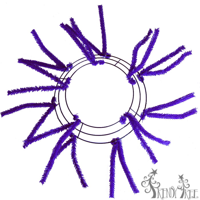 10" Pencil Wreath Purple  XX167823